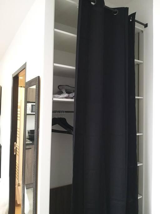 Le Studio Elegance Du Centre Oyonnax Luaran gambar