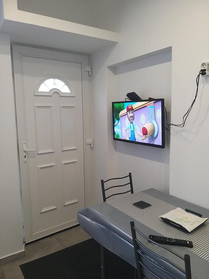 Le Studio Elegance Du Centre Oyonnax Luaran gambar